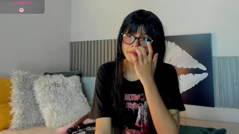 blue_sixx online show from November 2025 10:32:01 PM