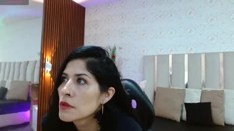 blue_tay1 online show from November 2025 12:04:01 PM