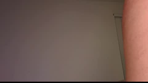 blueaby1 online show from September 2025 01:00:01 AM