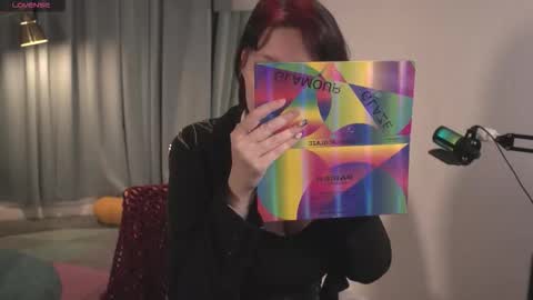 bluebeell online show from December 2025 05:01:01 AM