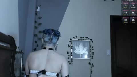 sophie  online show from September 2025 09:19:02 PM