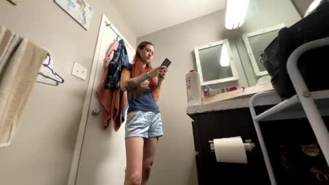 bluebloodednorsewitch online show from October 2025 02:26:01 PM