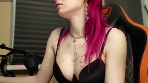 Lika online show from April 2026 07:27:01 PM