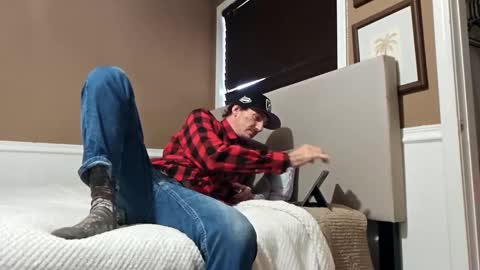 Snapshot of bluecollarfck chatting on December 2024 07:26:02 PM Dominick Wyte online show from December 2024 07:26:02 PM