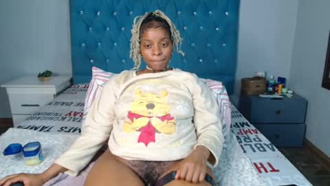 Snapshot of bluedi622952 chatting on June 2026 06:35:02 PM Tee online show from June 2026 06:35:02 PM