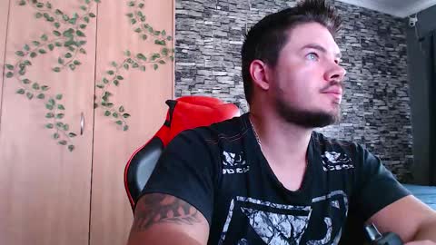 Snapshot of blueeyeboy0 chatting on November 2025 06:58:01 AM blueeyeboy0 online show from November 2025 06:58:01 AM