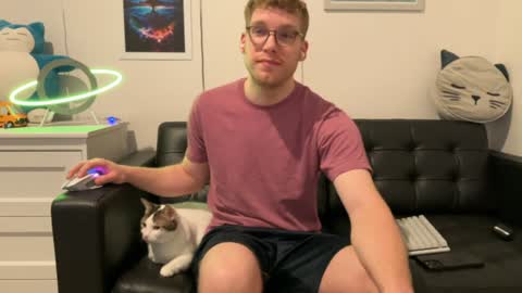 blueeyedtallguy online show from December 2024 09:06:01 PM