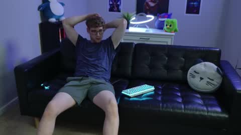 blueeyedtallguy online show from September 2025 05:56:02 PM