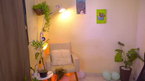 FLORAA online show from April 2026 06:10:01 PM