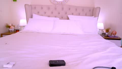 Snapshot of blueflora chatting on July 2026 03:29:02 PM FLORAA online show from July 2026 03:29:02 PM