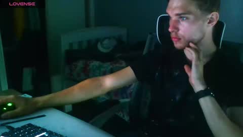 bluegaze6227724 online show from December 2025 08:01:01 AM