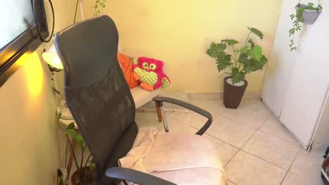 FLORAA online show from January 2025 02:30:01 PM