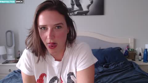 Stacey online show from December 2025 01:44:02 AM