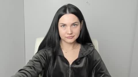 Kelly online show from October 2025 05:36:02 AM