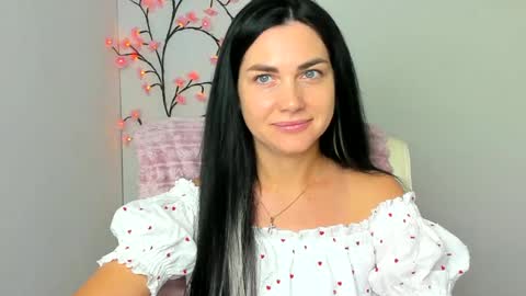 Kelly online show from June 2026 05:28:01 AM
