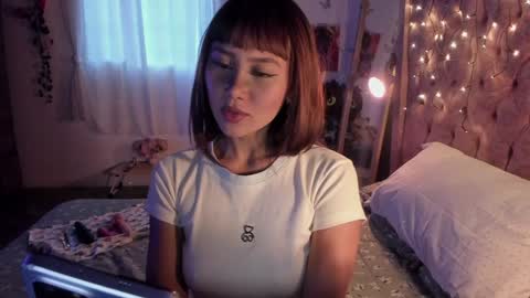 Snapshot of blumasweet chatting on December 2024 11:19:02 AM Bluma Sweet online show from December 2024 11:19:02 AM