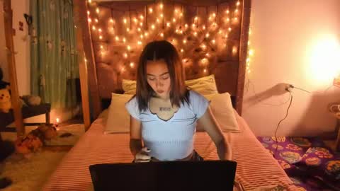 Snapshot of blumasweet chatting on March 2025 09:18:01 AM Bluma Sweet online show from March 2025 09:18:01 AM