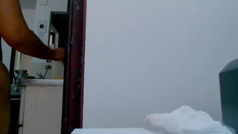  Hey guysI am BrendaWelcome my room online show from January 2025 01:43:02 AM