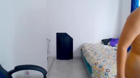  Hey guysI am BrendaWelcome my room online show from November 2025 08:30:01 PM