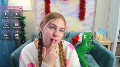 Ellie3 online show from December 2024 05:12:01 PM