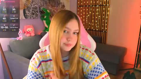 Ellie3 online show from March 2025 12:00:01 PM