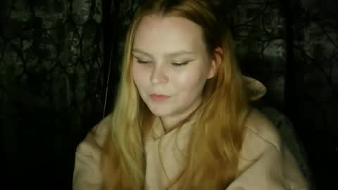 blushing_star online show from September 2025 04:44:02 PM