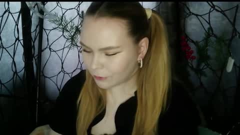 blushing_star online show from February 2026 08:18:02 AM