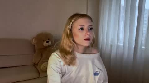 Elizabeth online show from November 2025 11:22:01 AM