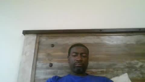 bluuthunder1914 online show from November 2025 05:55:02 PM