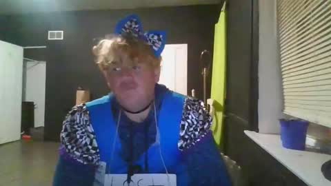 SirMopBucket online show from November 2025 10:46:02 AM