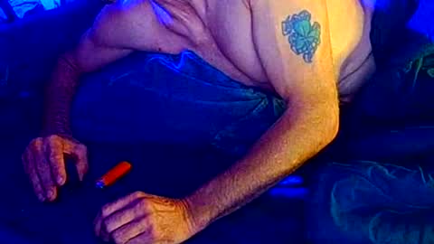 Snapshot of bmurray13kc2 chatting on October 2025 09:02:01 AM bmurray13kc2 online show from October 2025 09:02:01 AM