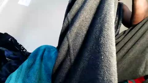 bobbiebone and company online show from December 2024 07:42:01 AM