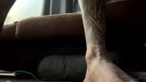 Snapshot of bodyart85_19 chatting on December 2024 10:11:02 AM Bodyart85 19 online show from December 2024 10:11:02 AM