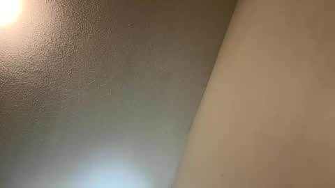 Snapshot of bodyart85_19 chatting on January 2025 11:01:02 PM Bodyart85 19 online show from January 2025 11:01:02 PM