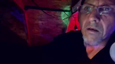 Snapshot of bodybydadgregglenn chatting on February 2025 09:10:02 AM bodybydadgregglenn online show from February 2025 09:10:02 AM