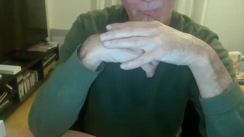 bogus25 online show from December 2025 11:00:01 PM