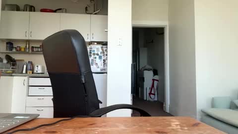 Snapshot of bondi333 chatting on February 2025 10:09:02 PM Bondi online show from February 2025 10:09:02 PM