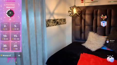 BONIE WILLS online show from April 2026 12:23:01 PM