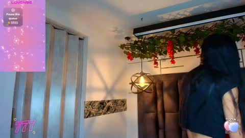 BONIE WILLS online show from April 2026 12:30:01 PM