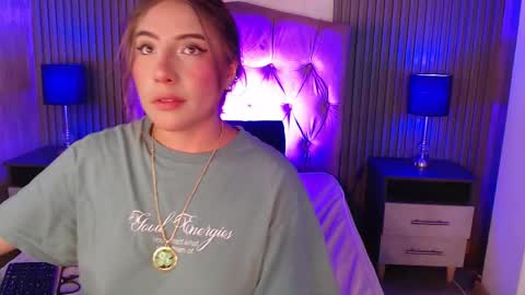 bonnali_lune online show from March 2026 06:19:01 AM