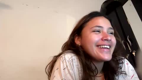 Snapshot of bonni_bluee chatting on May 2026 01:18:02 PM Bonnie online show from May 2026 01:18:02 PM