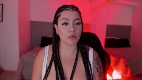 Bonnie  online show from November 2025 11:53:02 AM