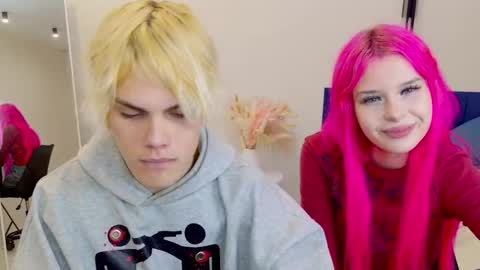 Jessy  Mark online show from October 2025 05:10:02 PM