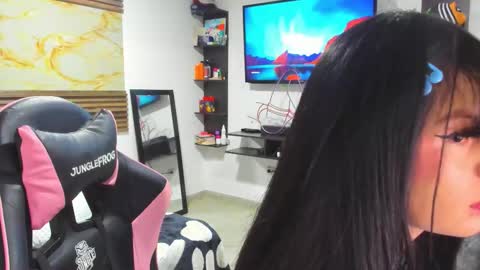 Snapshot of bonnie_bu chatting on October 2025 08:30:02 PM becky online show from October 2025 08:30:02 PM