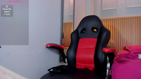 BONNIE  online show from April 2026 01:41:01 PM