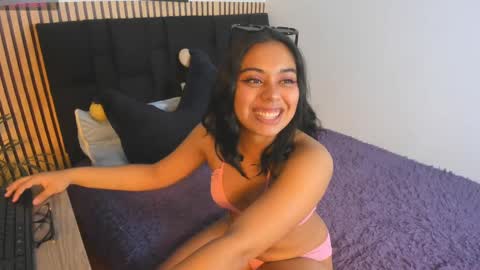Bonnie online show from September 2025 03:18:02 AM