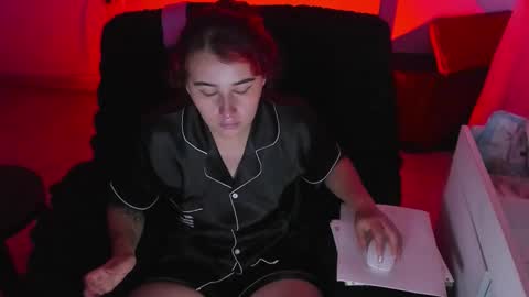 Snapshot of bonnie_moon_ chatting on October 2025 09:59:02 PM Bonnie Help me reach 500 likes online show from October 2025 09:59:02 PM