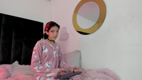   online show from December 2024 11:52:02 AM