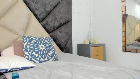   online show from October 2025 11:51:02 PM