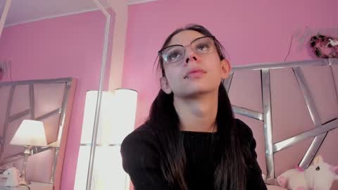 Bonnie  online show from December 2024 03:48:01 PM